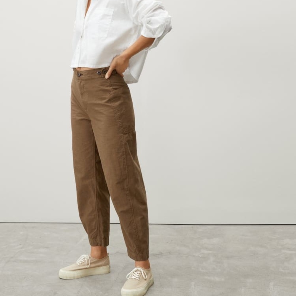 Everlane The Fatigue Barrel Pants In Walnut